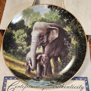 Asian Elephant: W. L. FINE CHINA COLLECTOR PLATE.